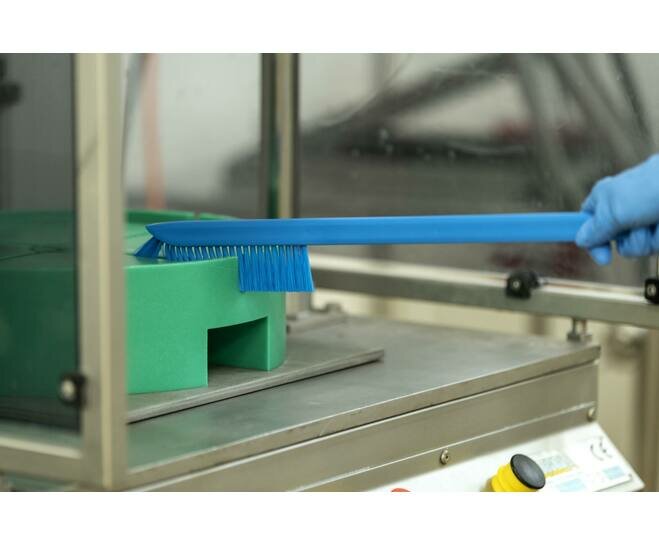 Vikan Ultra Smalle Borstel Met Lange Steel 600mm Blauw