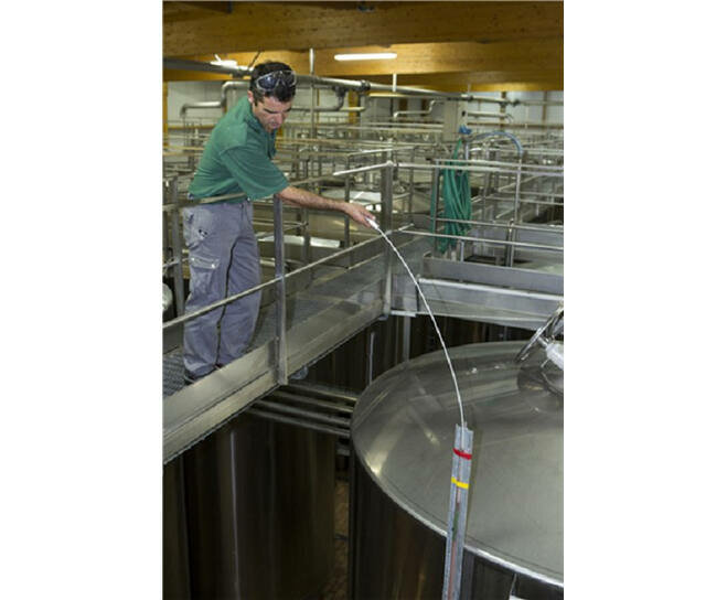 Vikan Pijpborstel Midium Voor Flexibele Kabel &Oslash;12, 200mm Geel