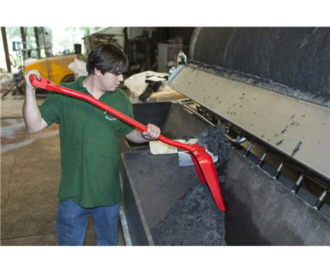 Vikan Ergonomische Schop Lange Steel 1310mm Rood