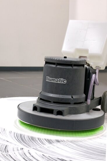 Numatic Eenschijfsmachine HFM1515G graphite voor schrobben