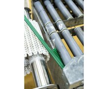 Vikan Ultra Smalle Borstel Met Lange Steel 600mm Groen