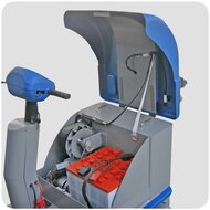 iVo Mini Opzit Sweeper Veegmachine inclusief batterij en lader