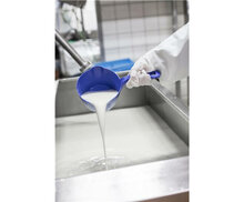 Vikan Hygi&euml;ne Schepbak Rond Met Schenktuit 1L Paars